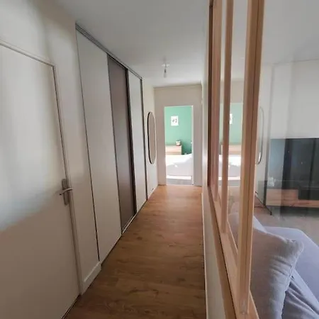 Apartament Joli Avec Balcon Caen