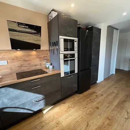 Apartament Joli Avec Balcon *