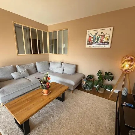 Apartament Joli Avec Balcon Caen