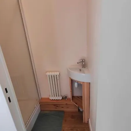 Joli Avec Balcon * Caen
